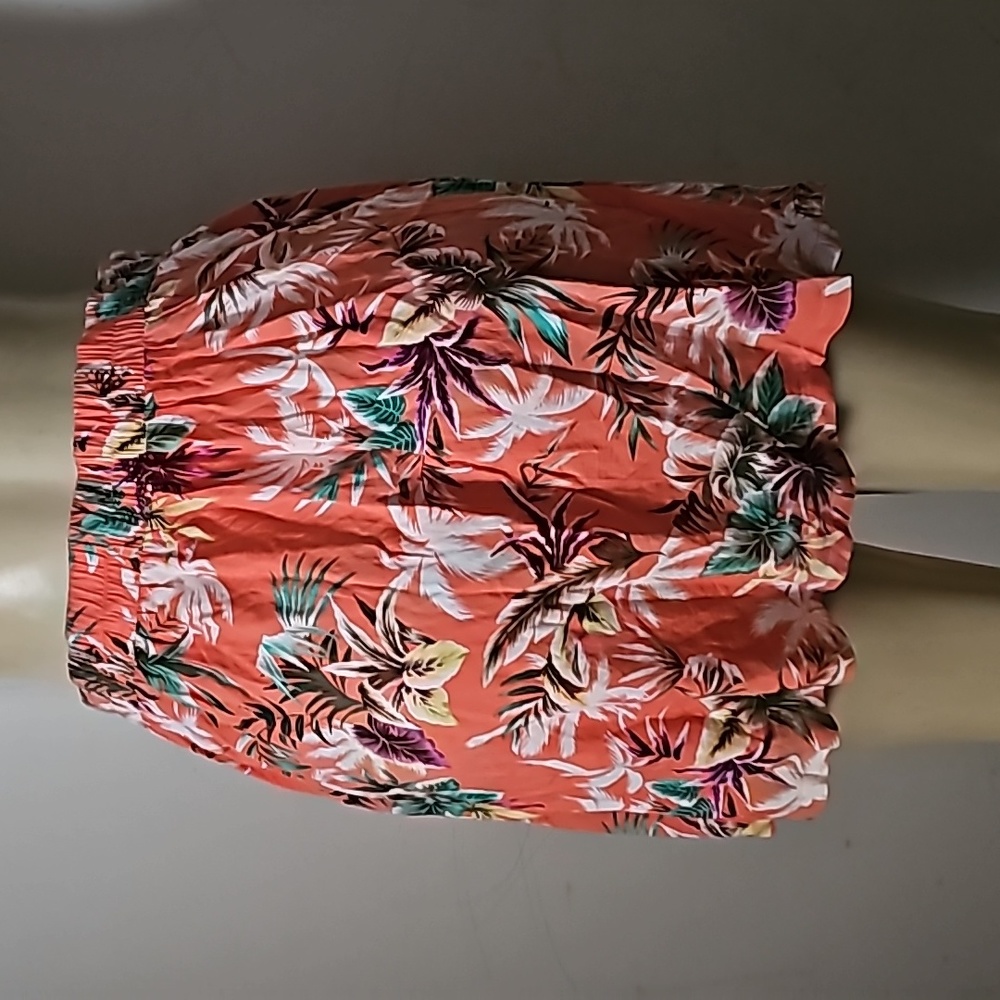 Size Large skirt  bundle - Picture 3 of 6